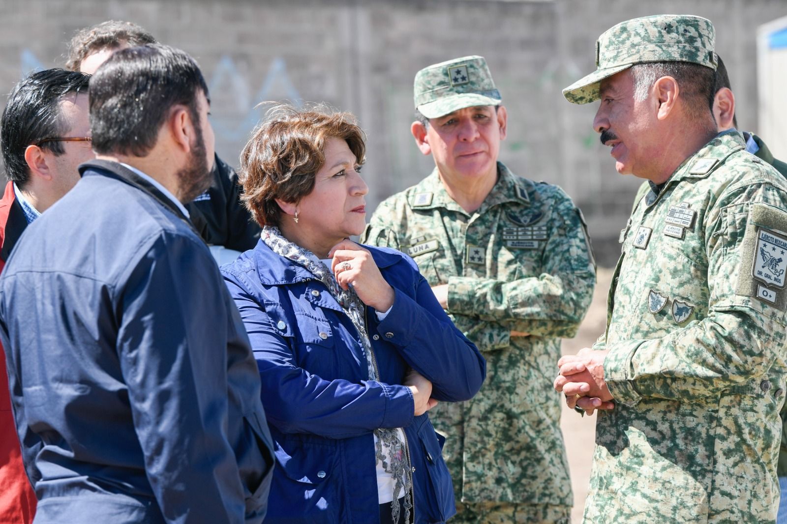 Amlo Y Delfina G Mez Recorren Obras Del Troleb S Chalco Santa Martha